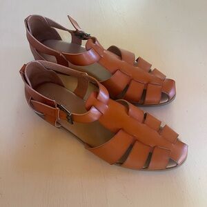 Old Navy Women's Faux-Leather Fisherman Sandals